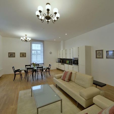 Kolonada Luxury 2 Bedroom Apartment Snezka Mariánské Lázně Exterior foto
